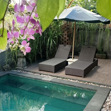 D'Puja Home Stay And Spa Nusa Dua  Exterior photo