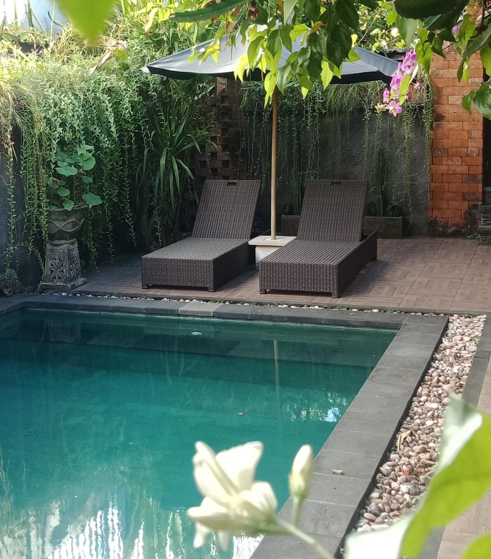 D'Puja Home Stay And Spa Nusa Dua  Exterior photo