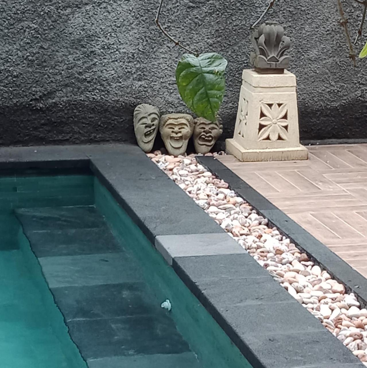 D'Puja Home Stay And Spa Nusa Dua  Exterior photo