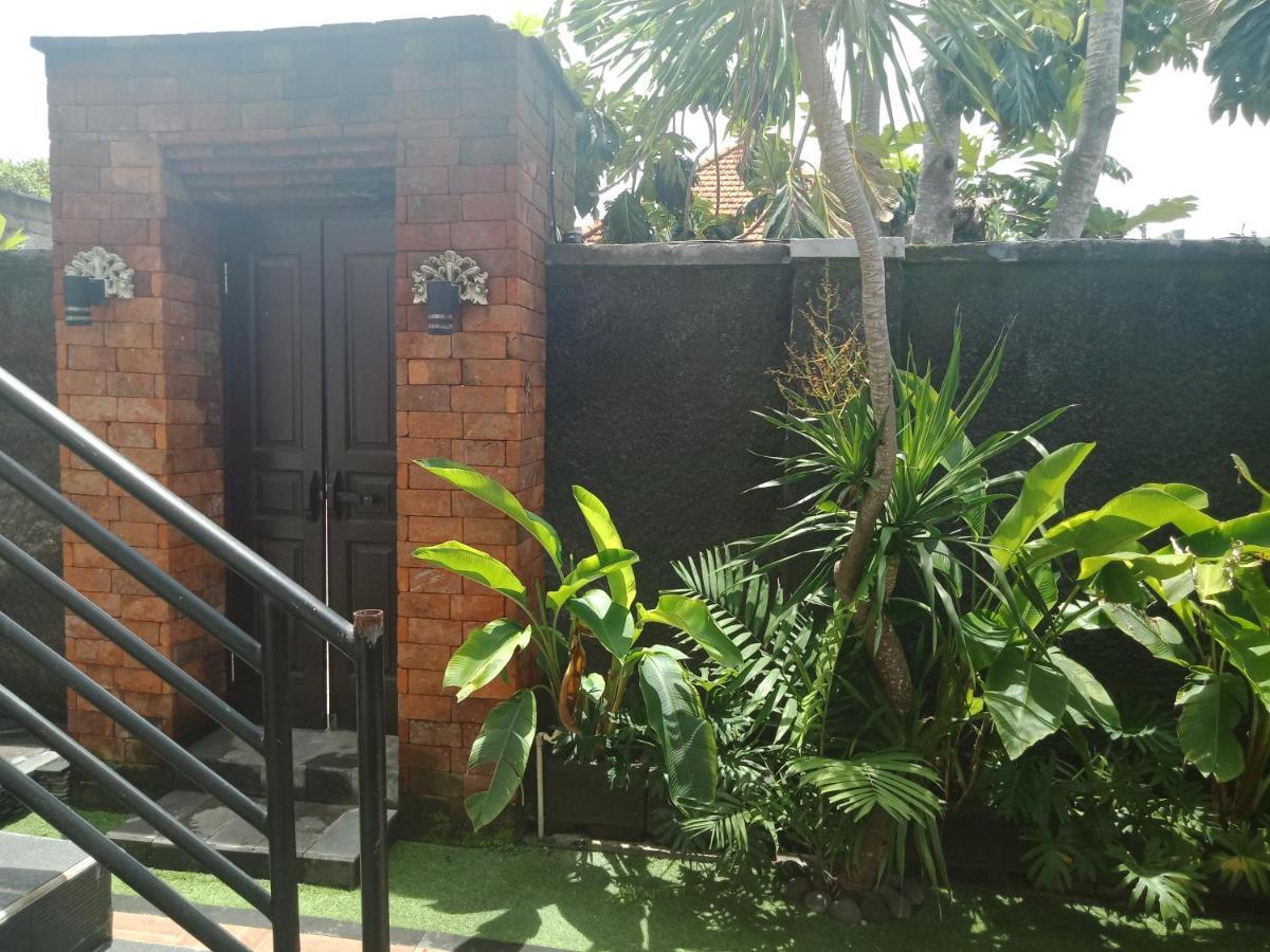 D'Puja Home Stay And Spa Nusa Dua  Exterior photo