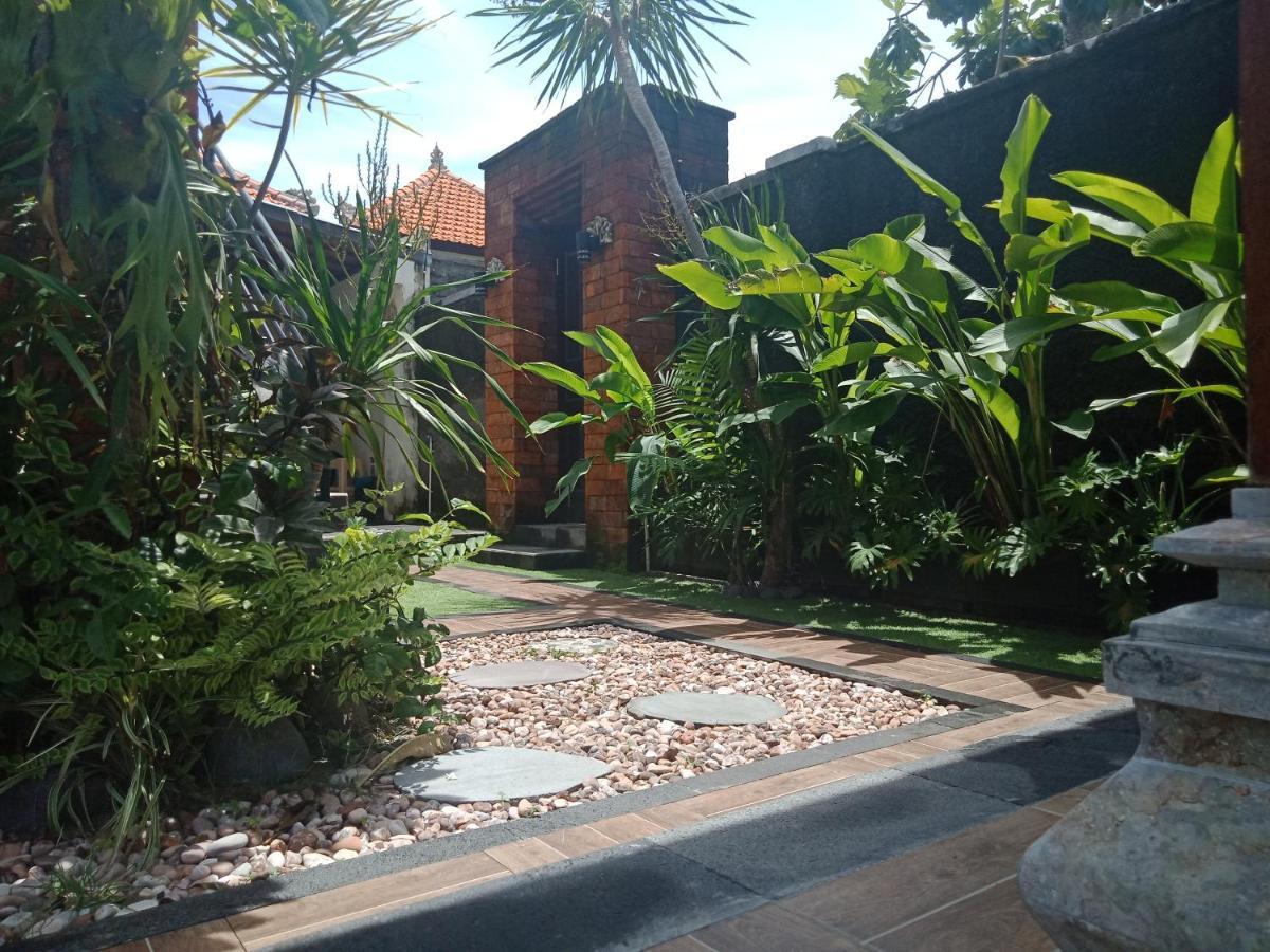 D'Puja Home Stay And Spa Nusa Dua  Exterior photo